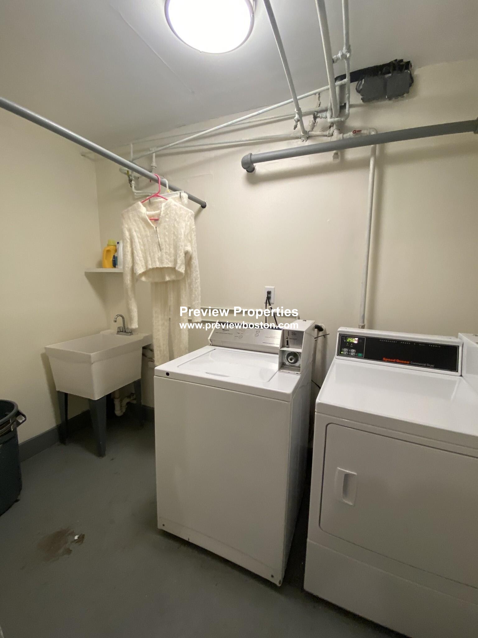 18 Mount Hood Rd, Brighton