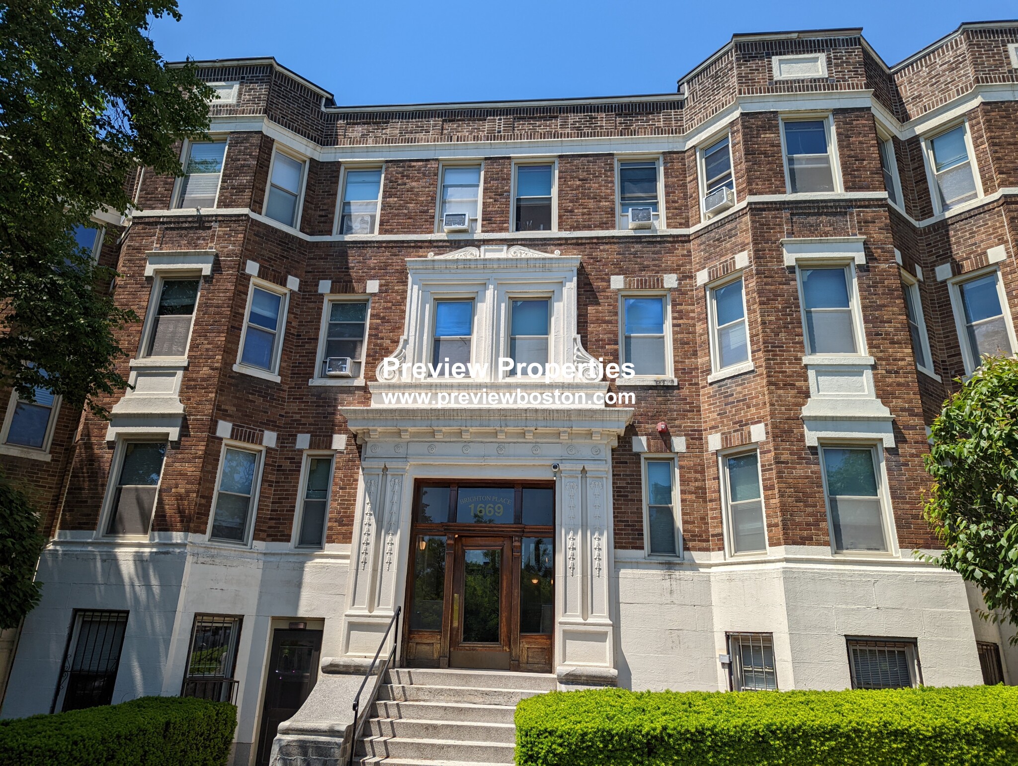 1669 Commonwealth Ave, Brighton