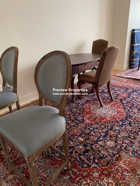 300 Boylston St, Downtown