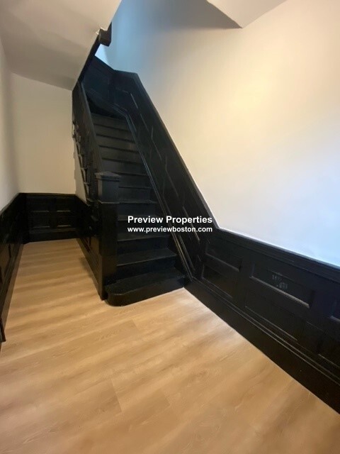 251 Cambridge St, Allston