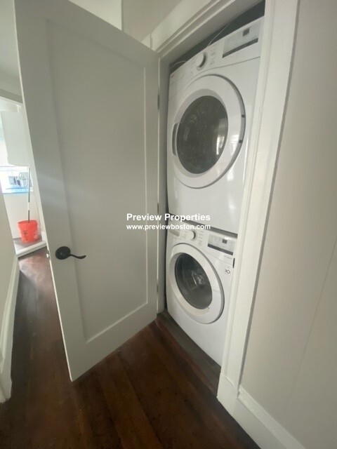 251 Cambridge St, Allston