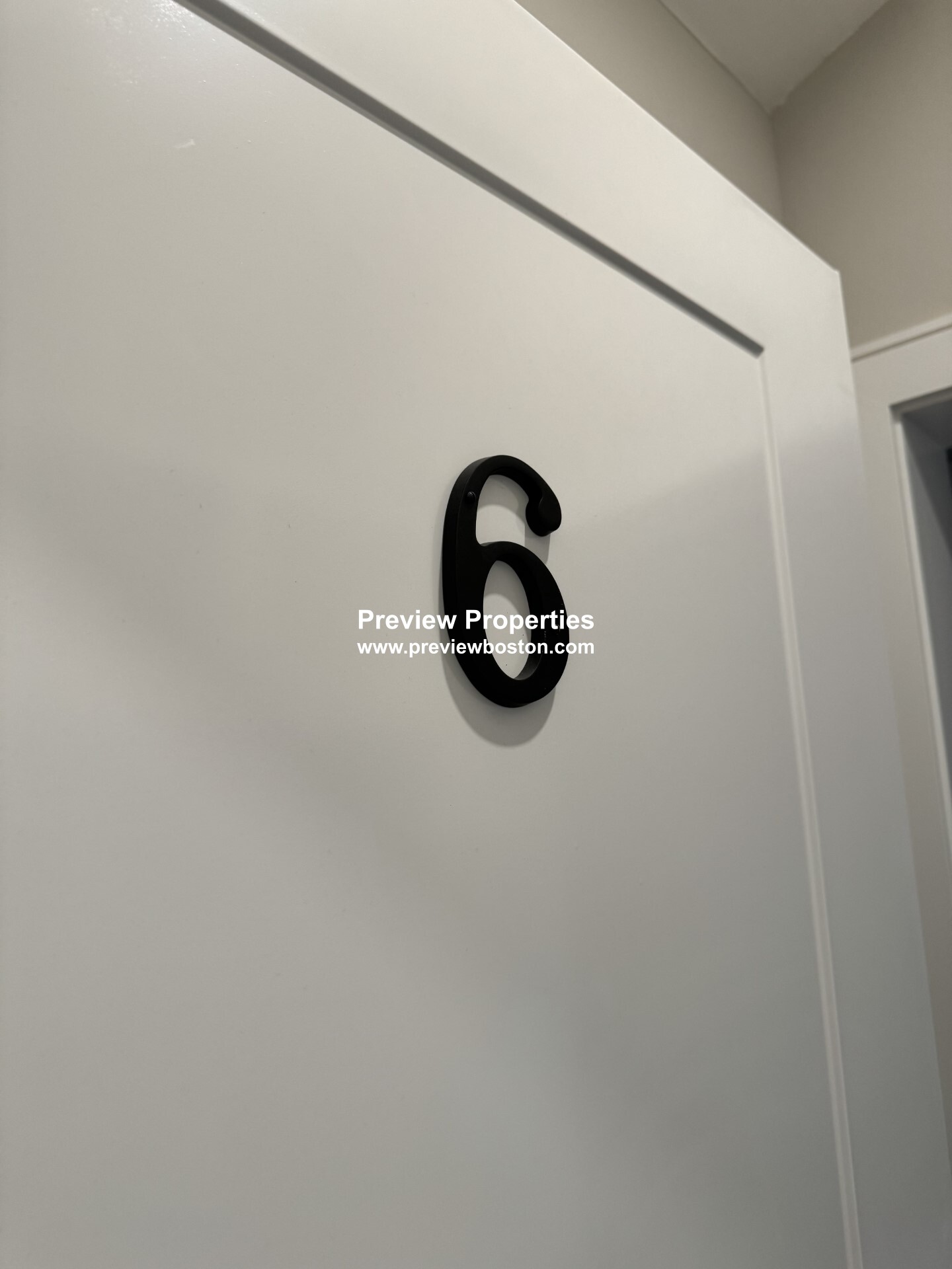 9 Everett St, Allston