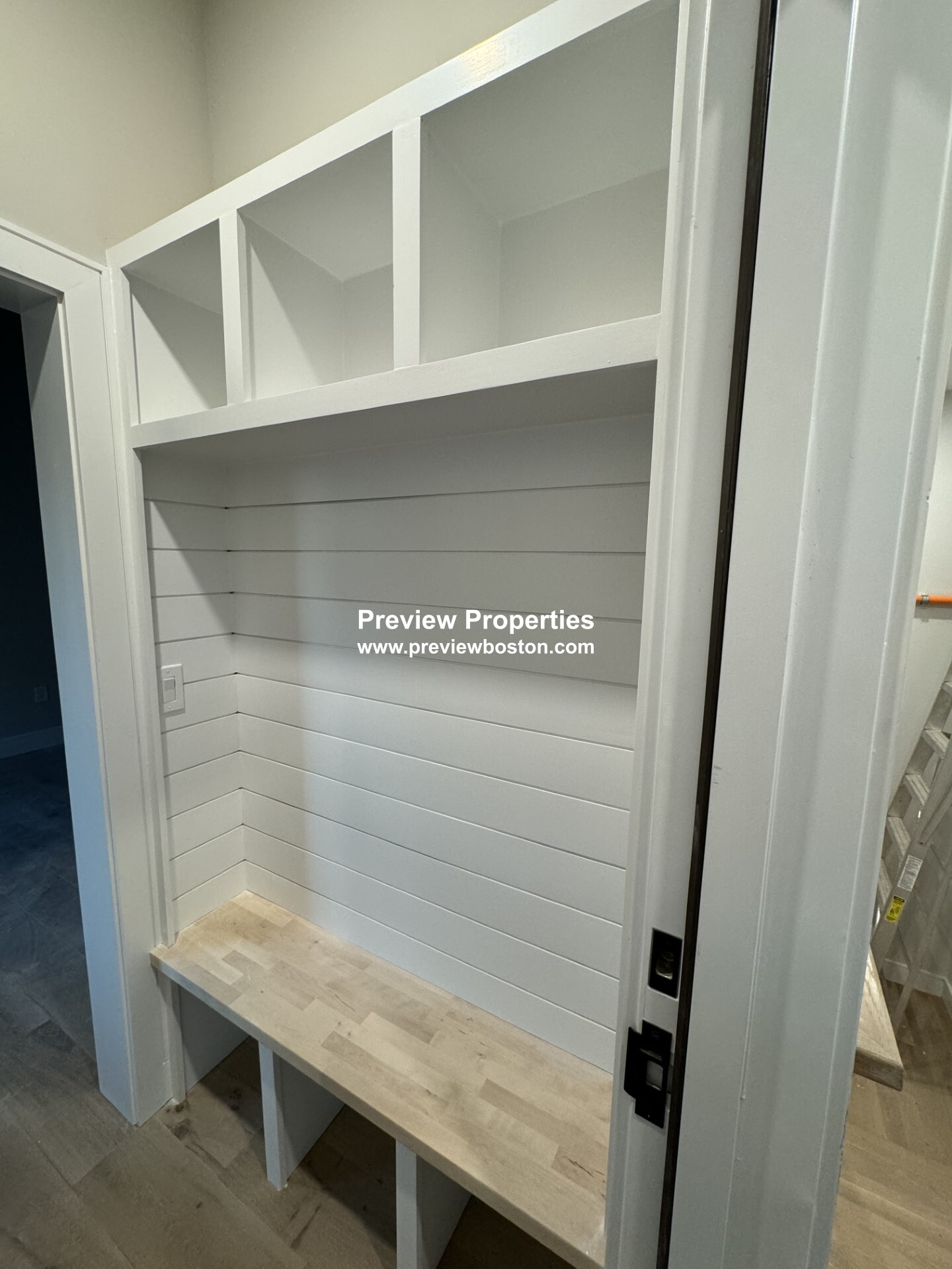 9 Everett St, Allston