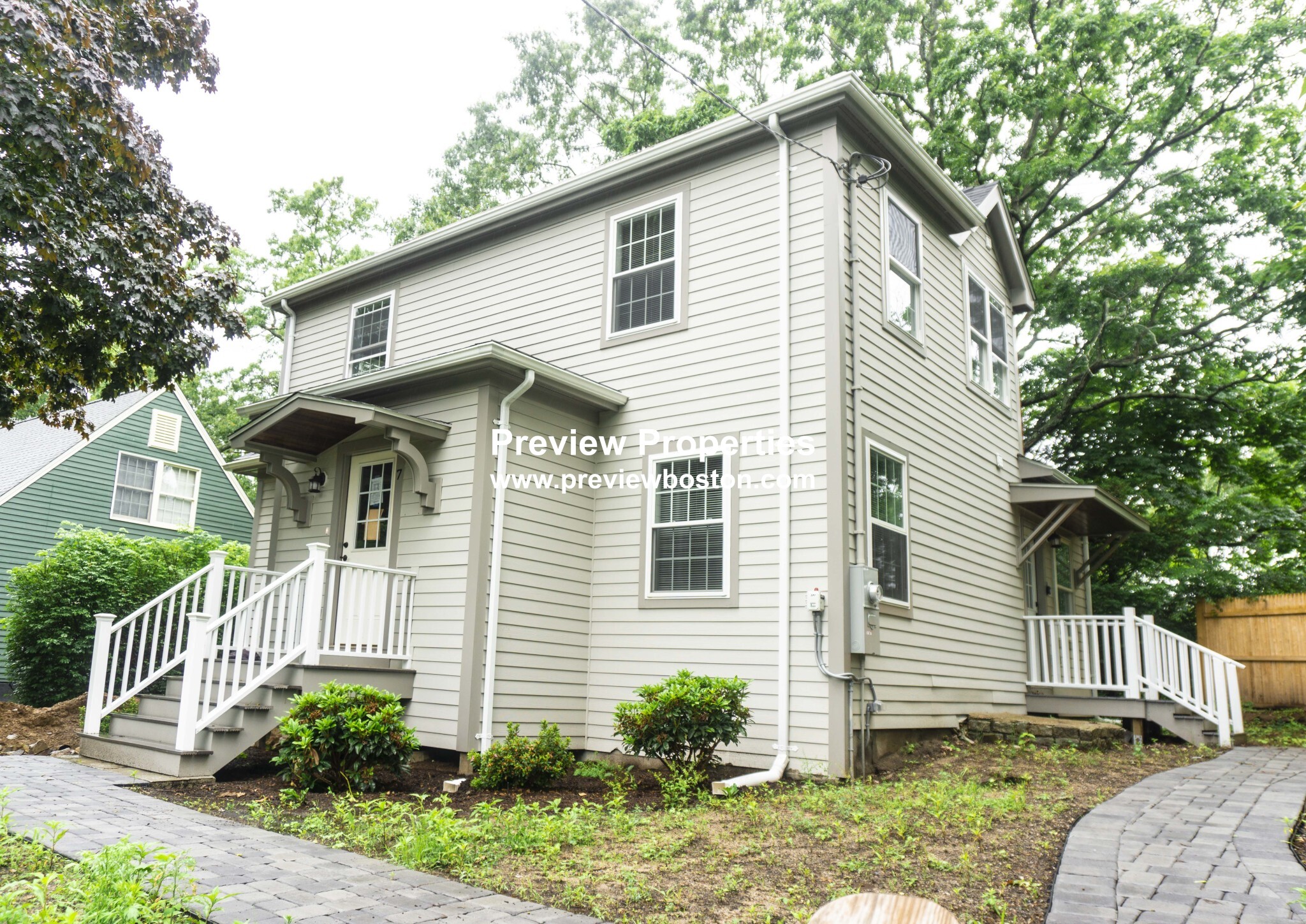 7 Dana Rd, West Roxbury