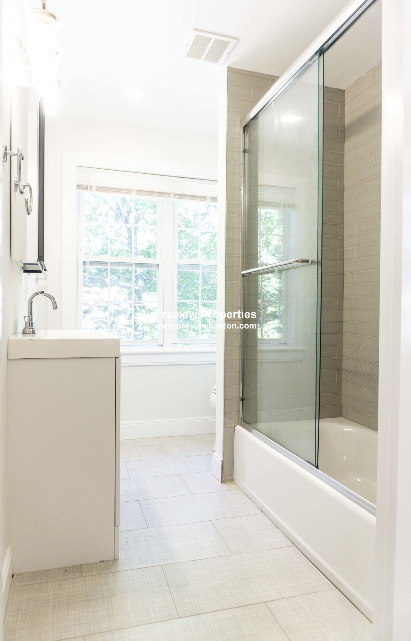 7 Dana Rd, West Roxbury