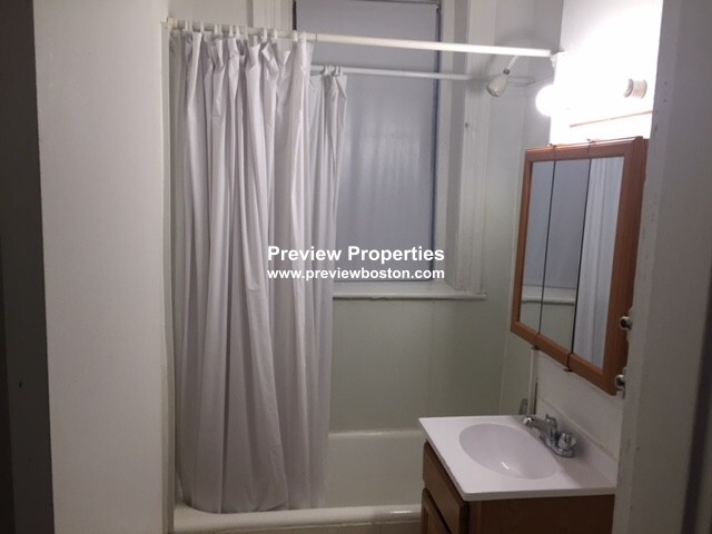 1687 Commonwealth Ave, Brighton