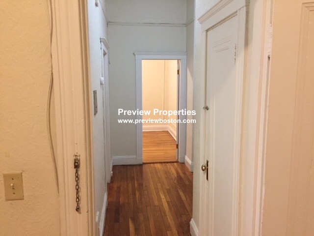 1687 Commonwealth Ave, Brighton