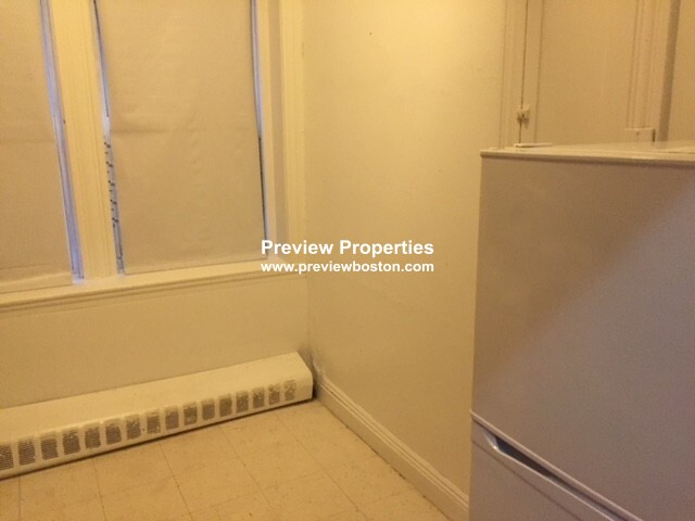 1687 Commonwealth Ave, Brighton