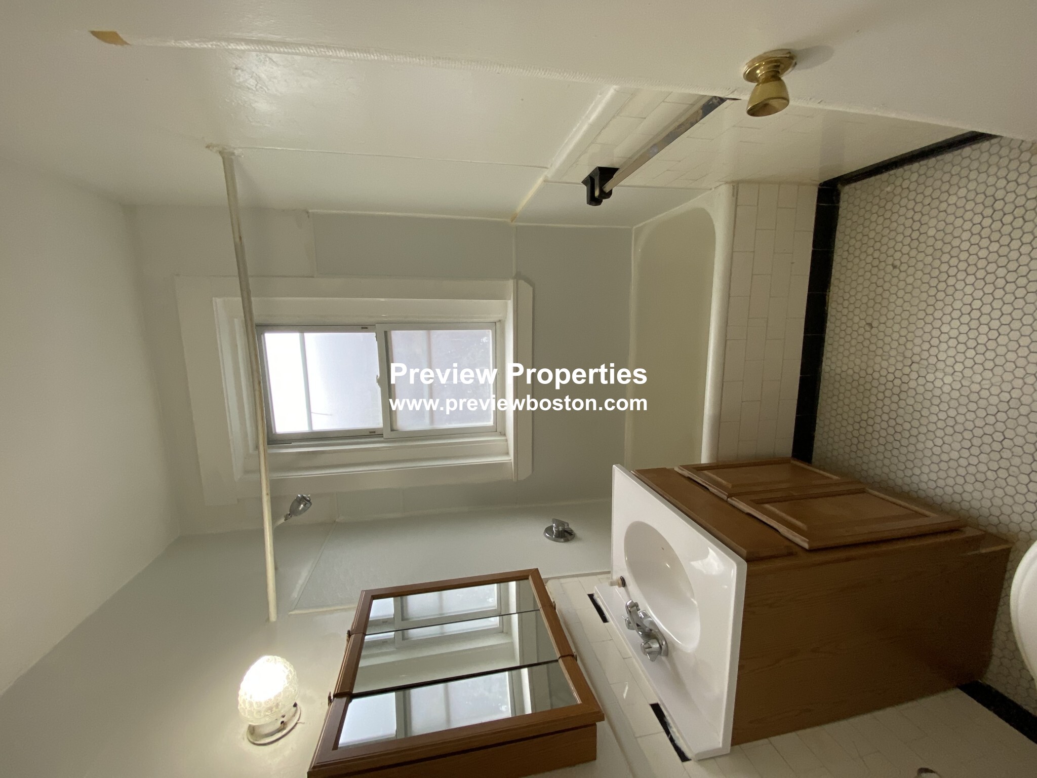 1687 Commonwealth Ave, Brighton