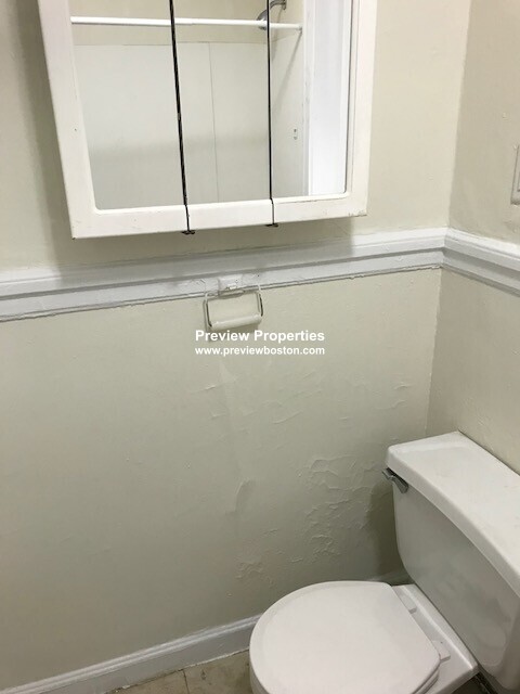 15 Mount Hood Rd, Brighton