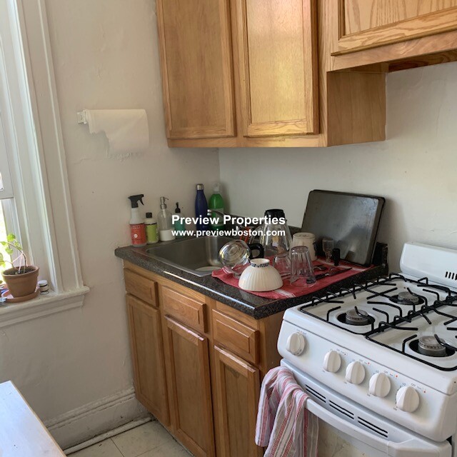 25 Walbridge St, Allston