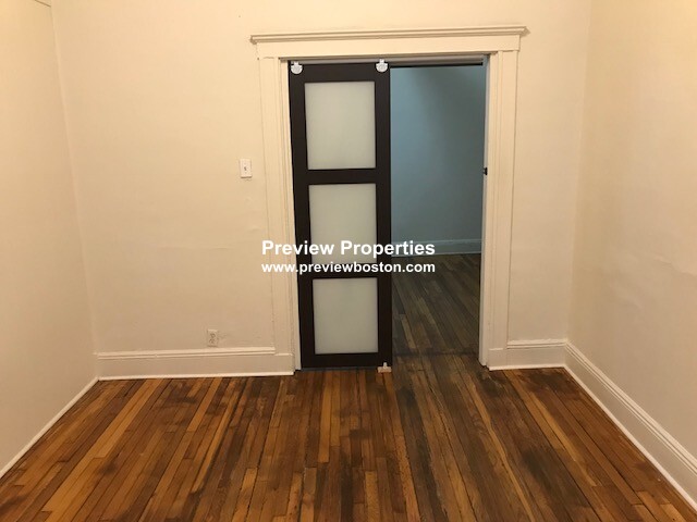 25 Walbridge St, Allston