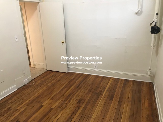 25 Walbridge St, Allston