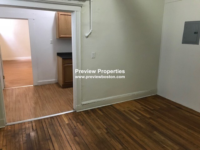 25 Walbridge St, Allston