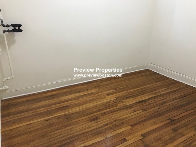 25 Walbridge St, Allston