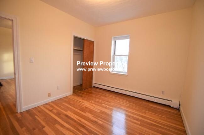 176 North Beacon St, Brighton