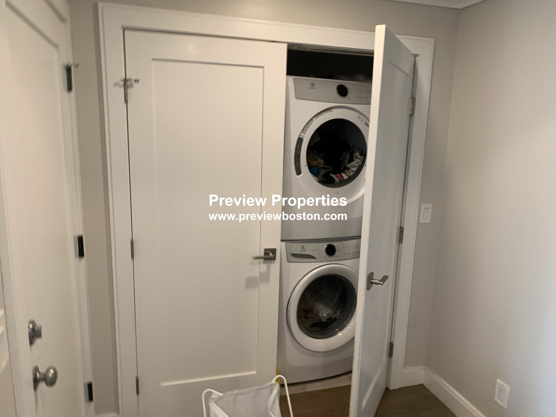 134 Chelsea St, East Boston