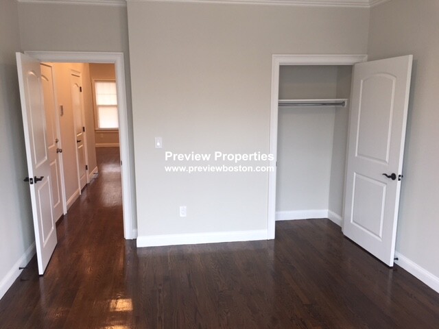 101 Chelsea St, East Boston