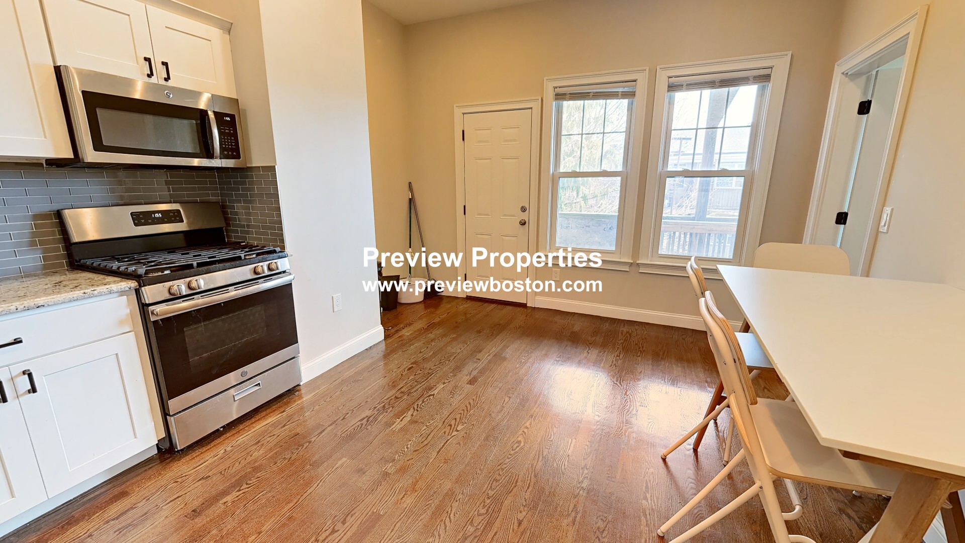 101 Chelsea St, East Boston