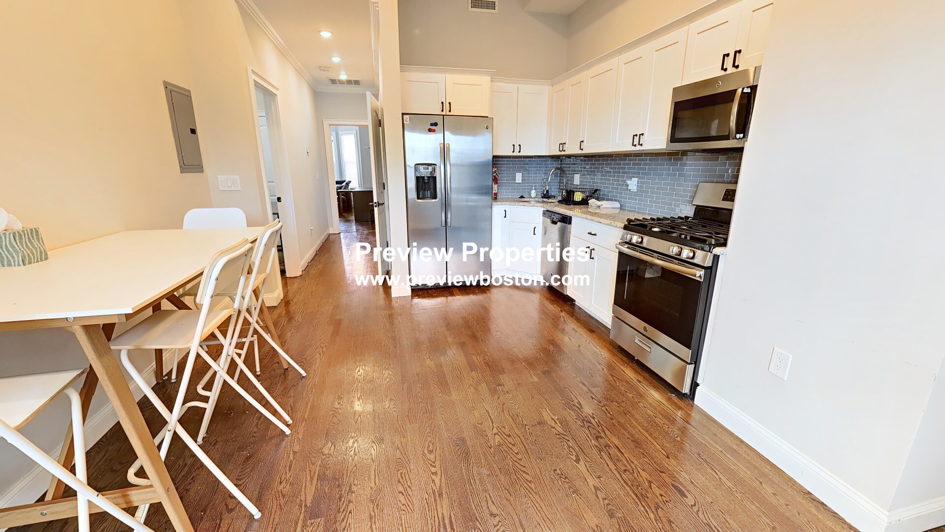 101 Chelsea St, East Boston