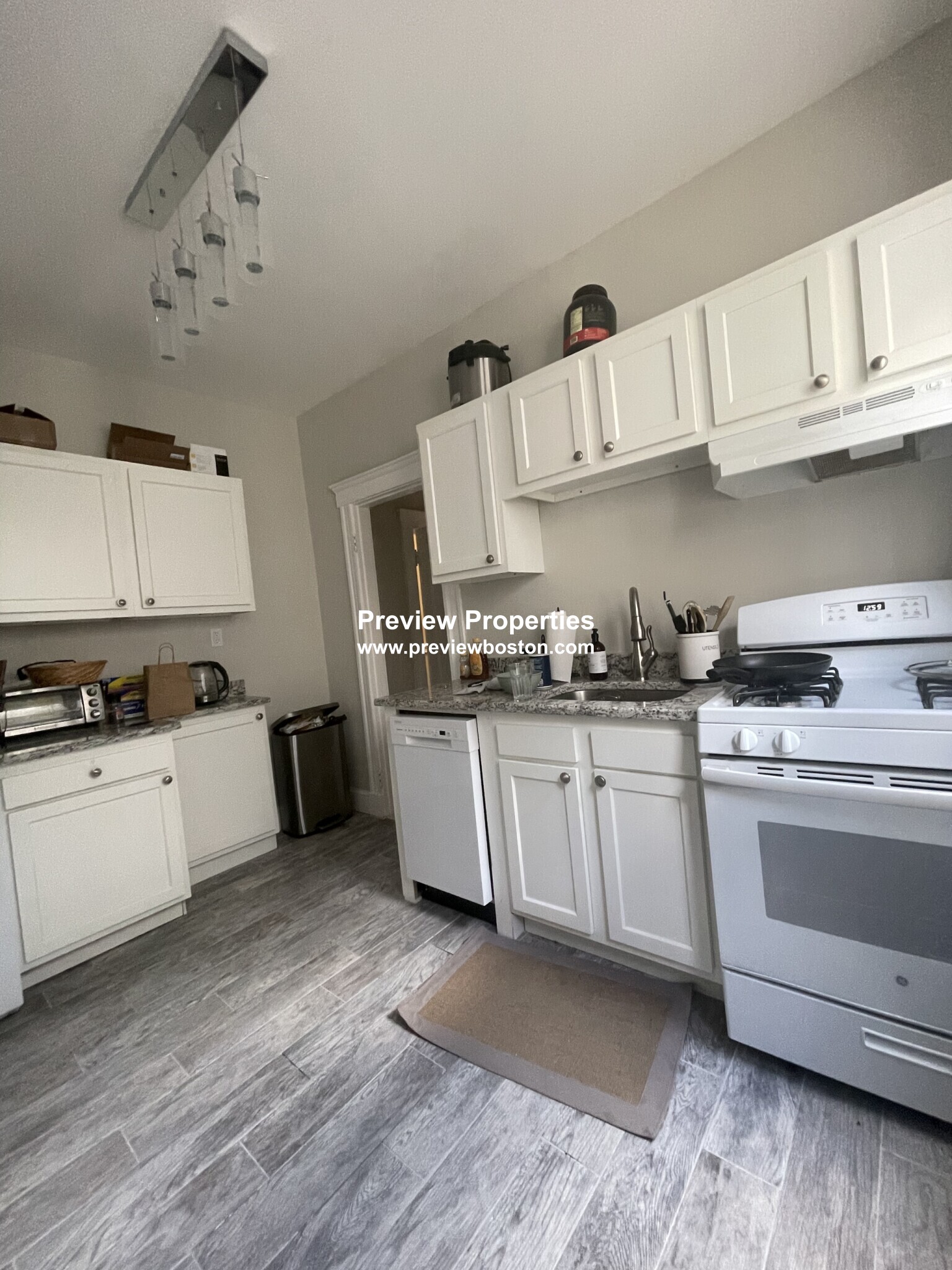 321-325 Summit Ave, Brighton