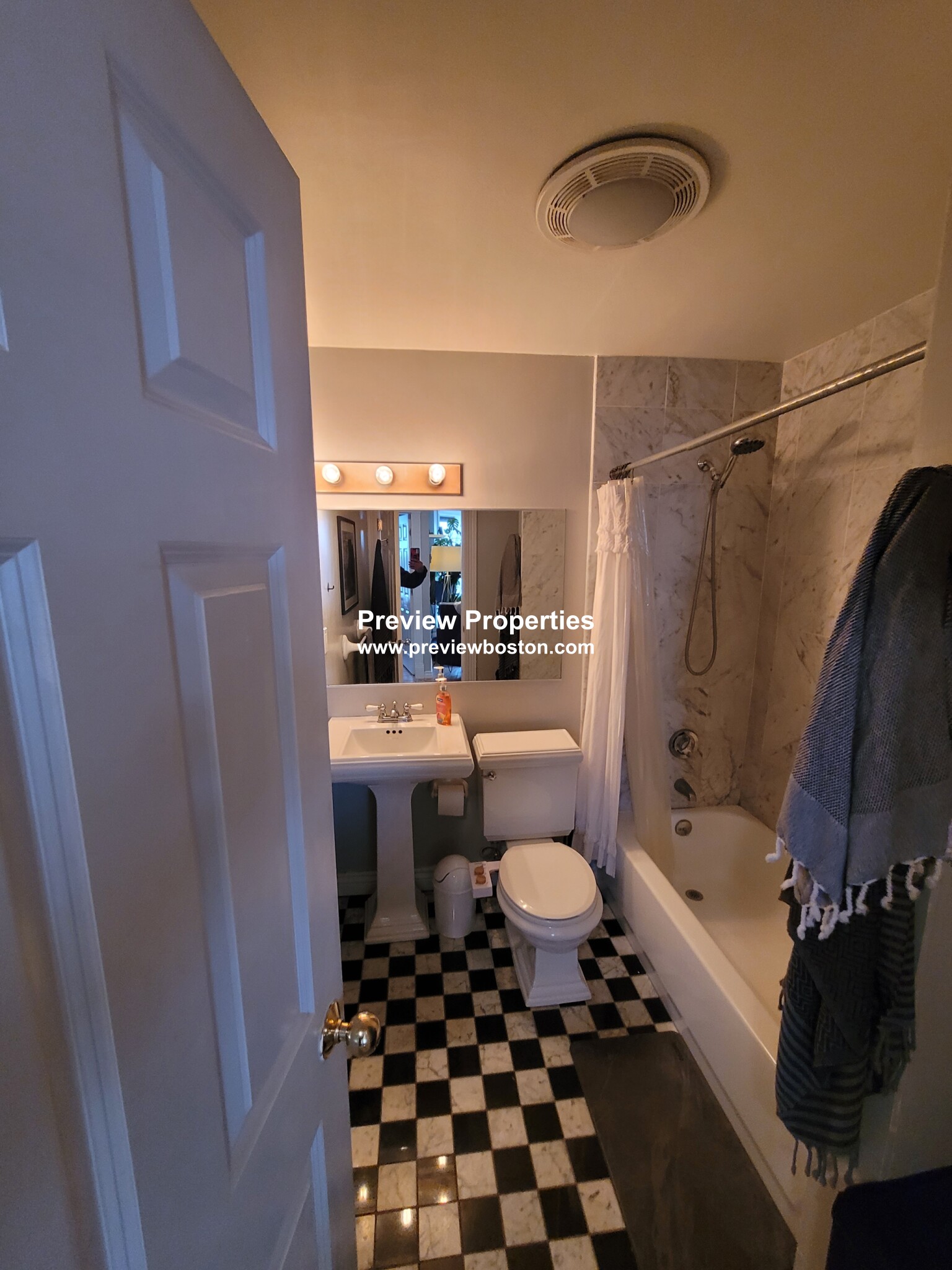 90 Saint Botolph St, Back Bay