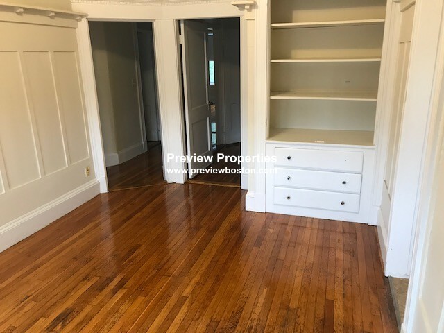 130 Englewood Ave, Brighton