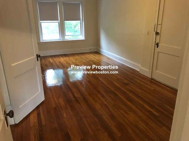 130 Englewood Ave, Brighton