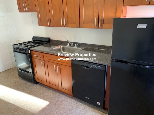 11 Mount Hood Rd, Brighton