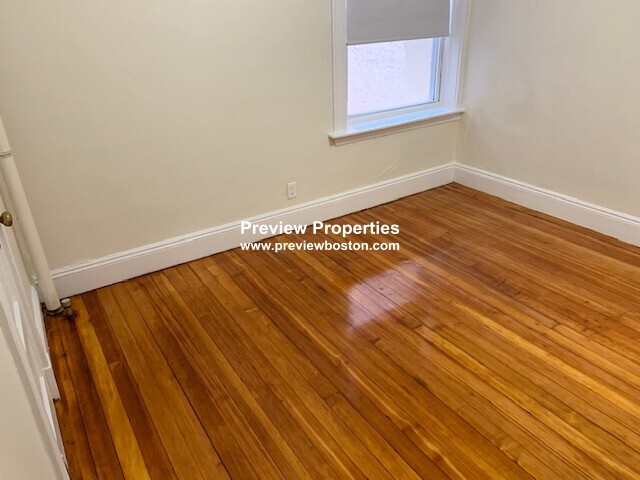 11 Mount Hood Rd, Brighton