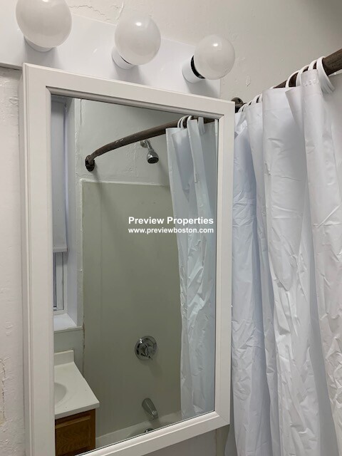 11 Mount Hood Rd, Brighton