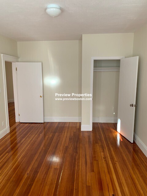 11 Mount Hood Rd, Brighton