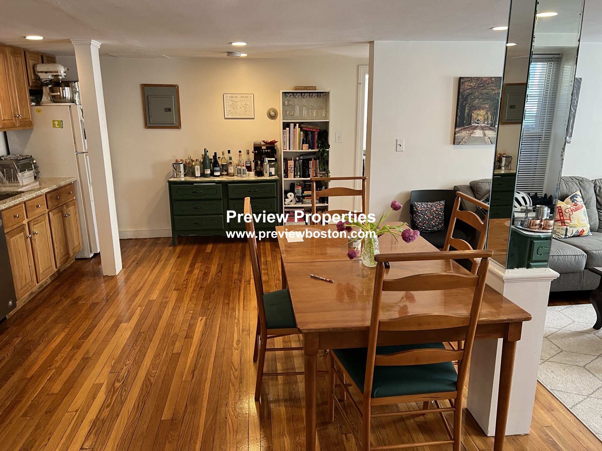 8 Kinross Rd, Brighton