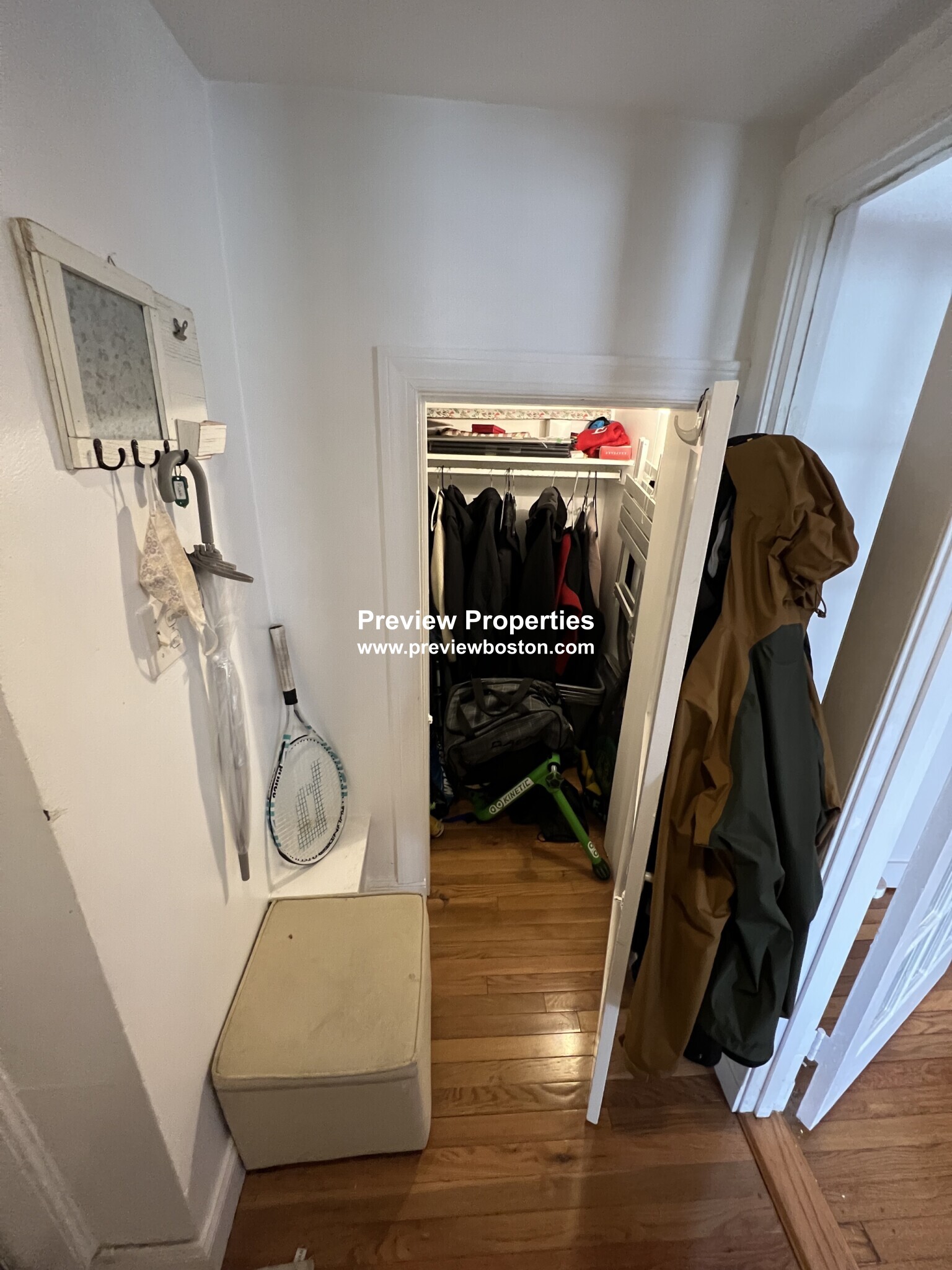 8 Kinross Rd, Brighton