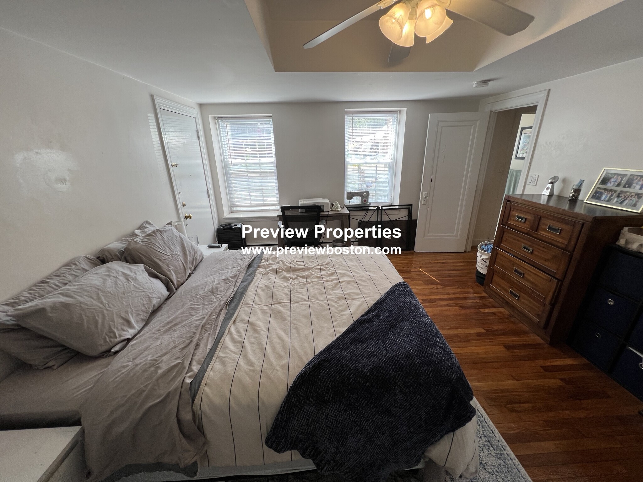 8 Kinross Rd, Brighton