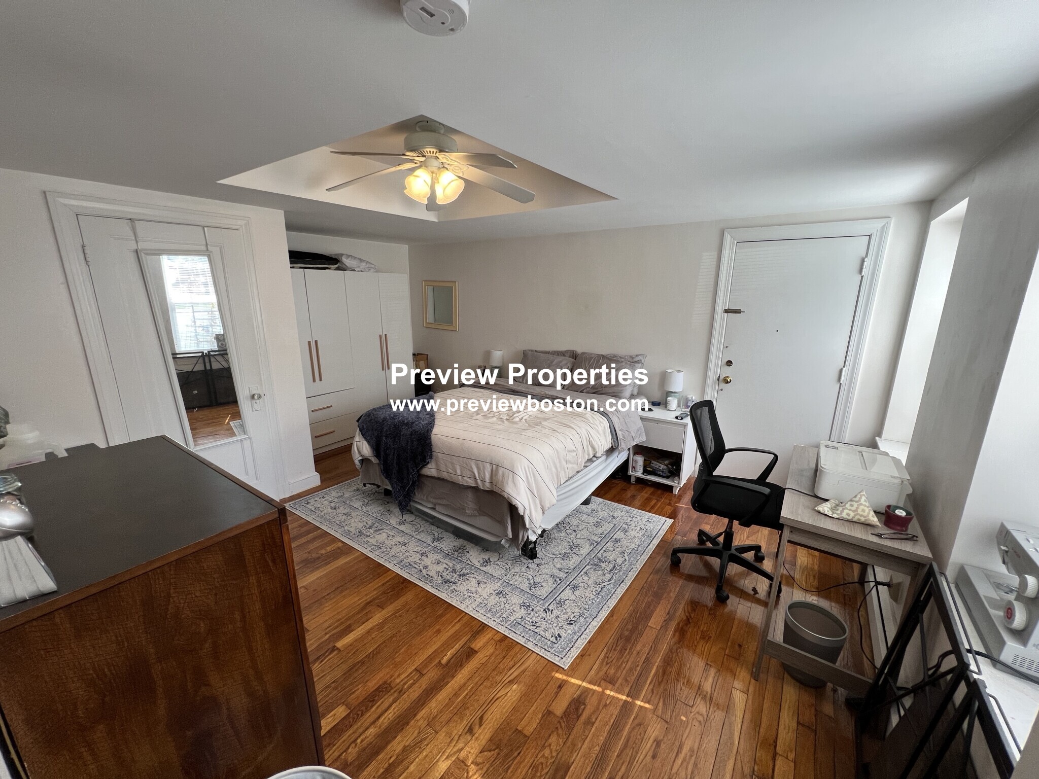 8 Kinross Rd, Brighton