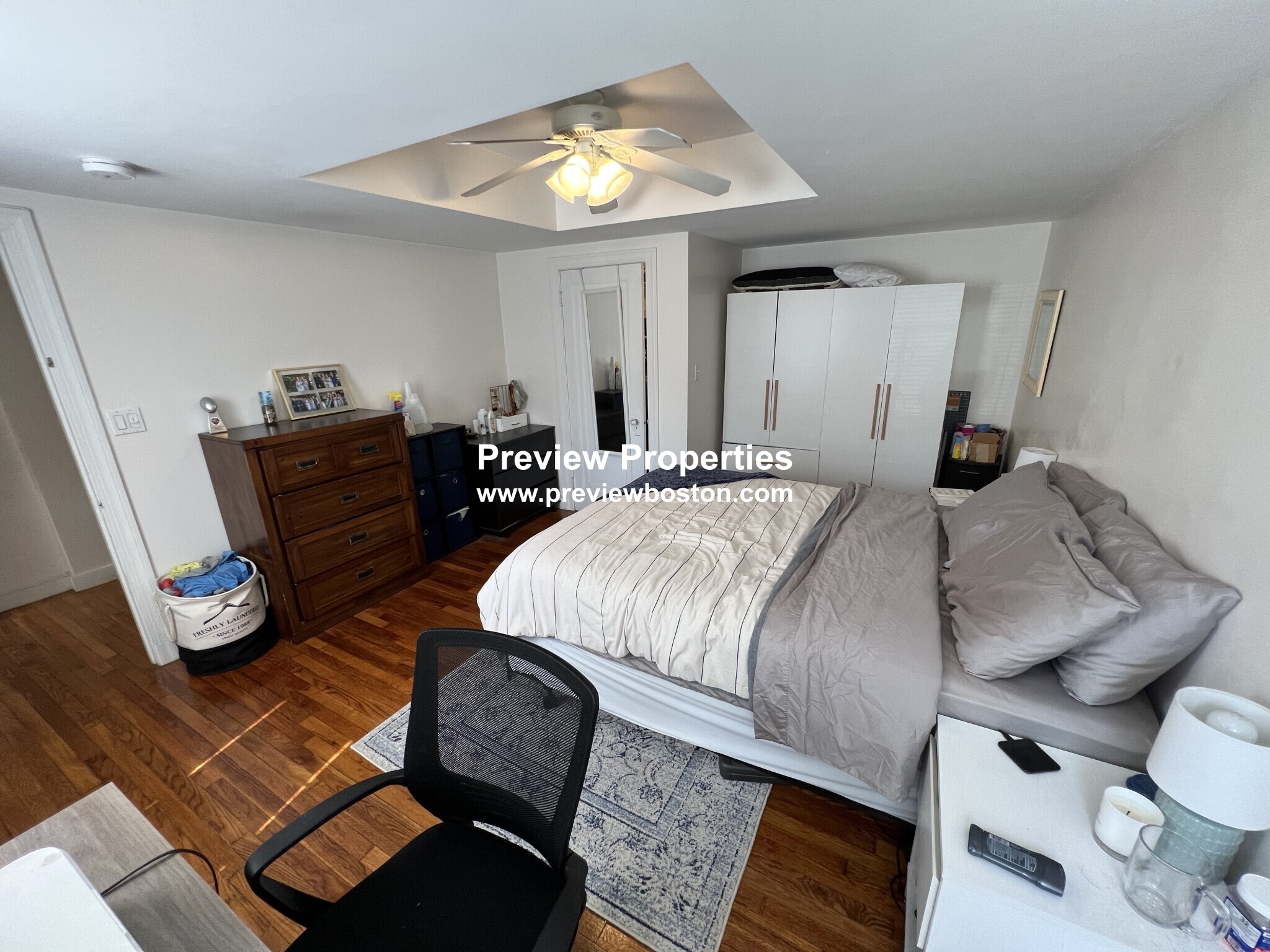 8 Kinross Rd, Brighton