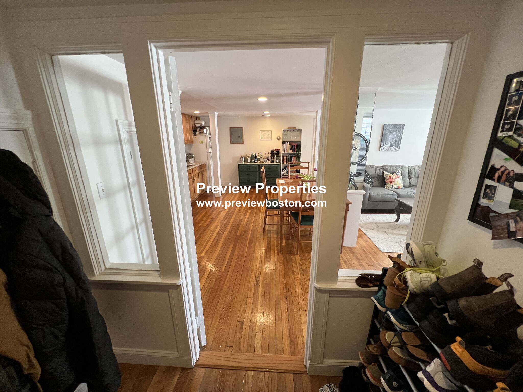 8 Kinross Rd, Brighton