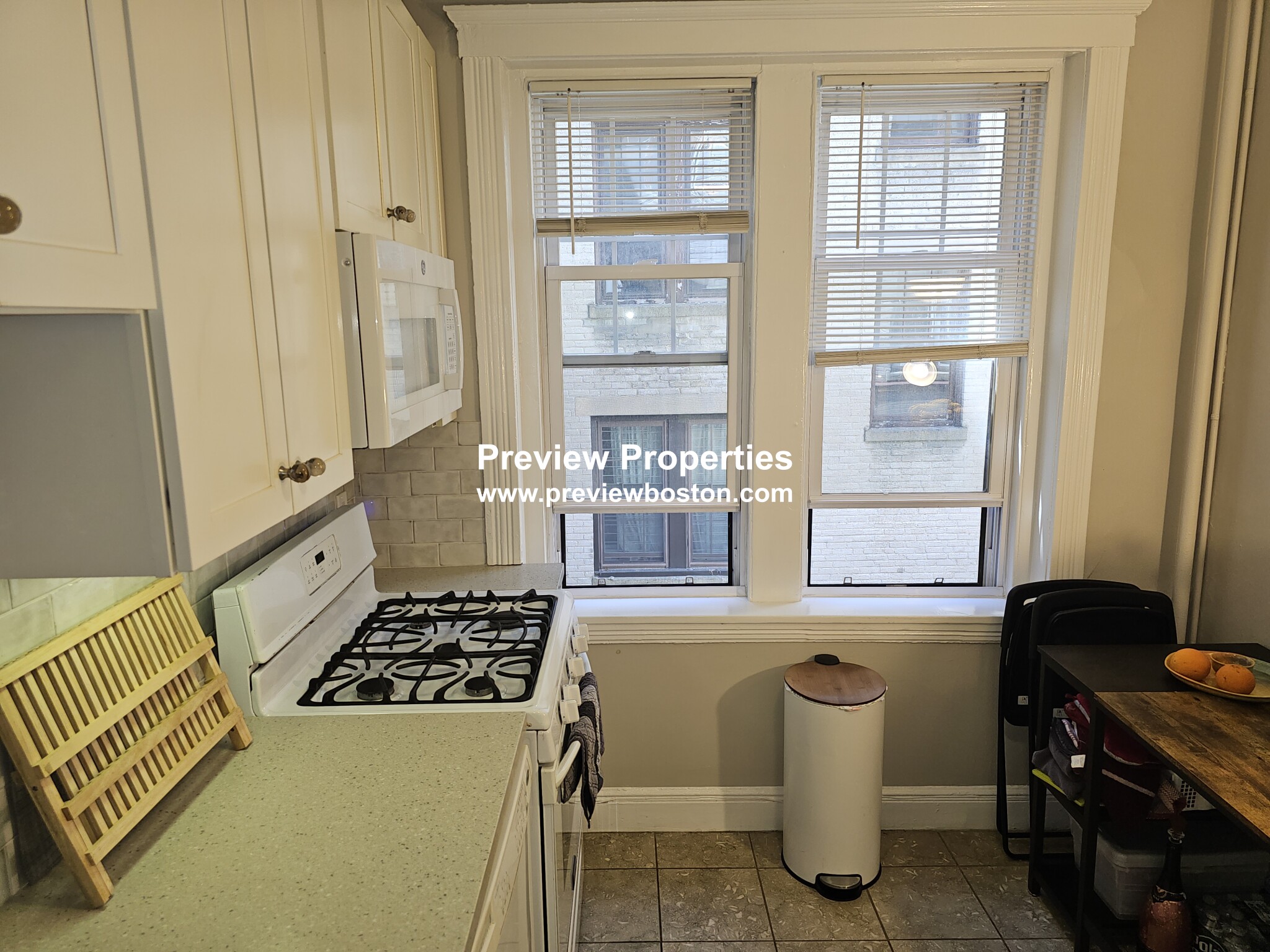 29 Mount Hood Rd, Brighton