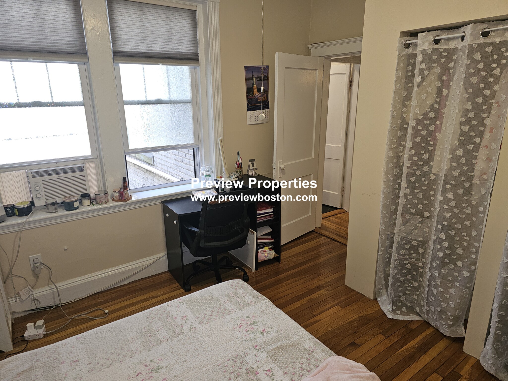 29 Mount Hood Rd, Brighton