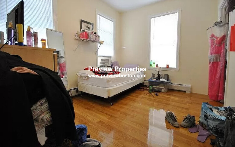 14 Leverett St, Boylston Street