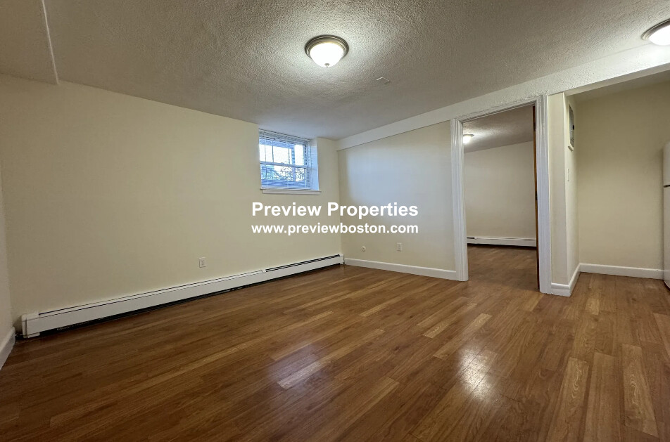 172 North Beacon St, Brighton