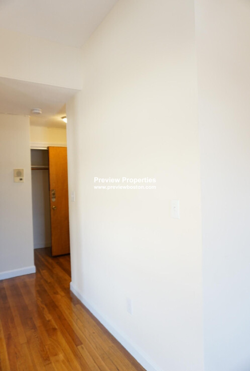 180 North Beacon St, Brighton