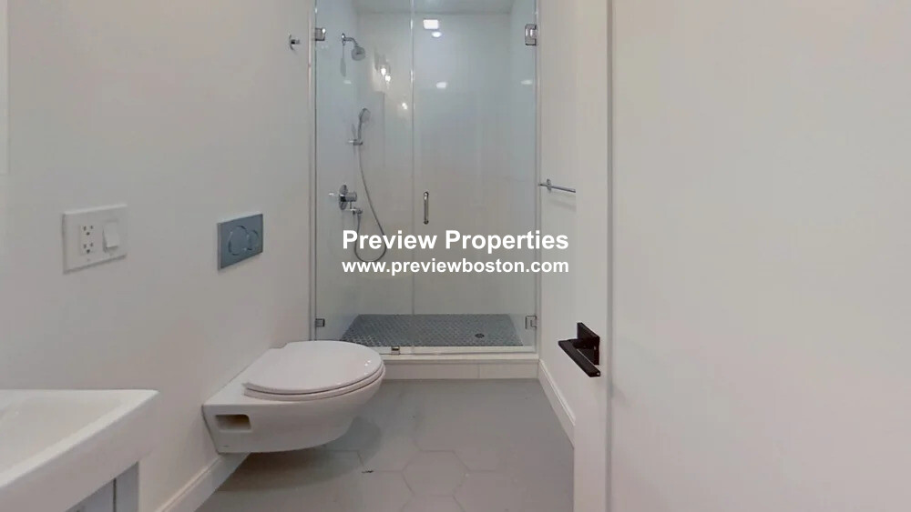 191 Porter St, East Boston