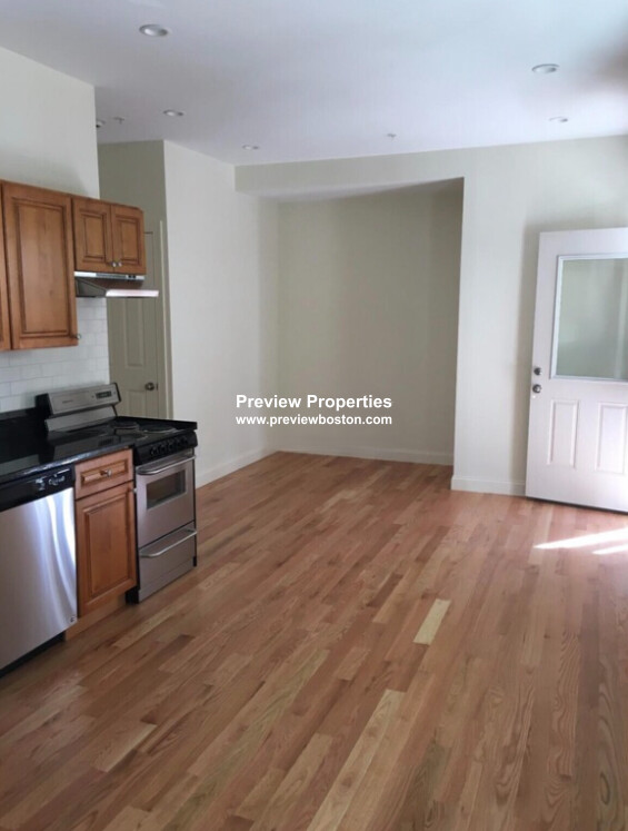 379 Harvard St, Mid-Cambridge