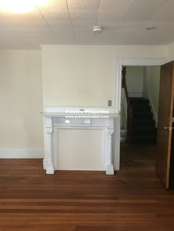 379 Harvard St, Mid-Cambridge