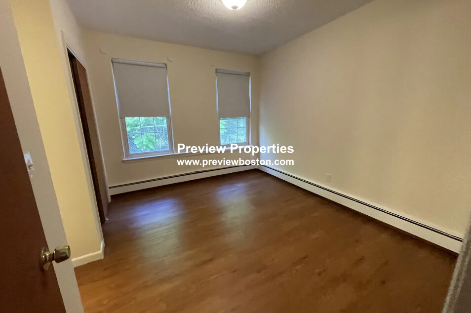 66 South Huntington Ave, Jamaica Plain