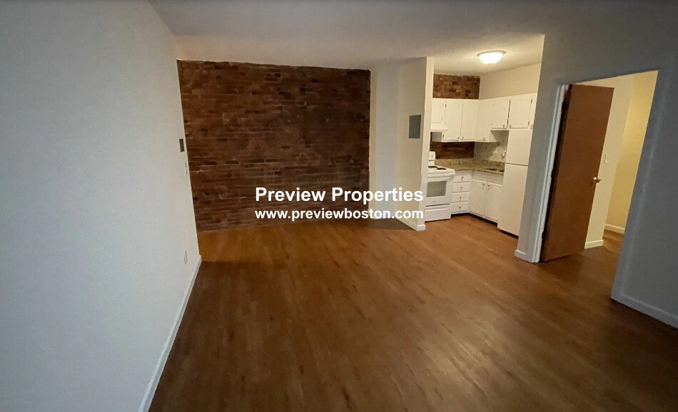 66 South Huntington Ave, Jamaica Plain