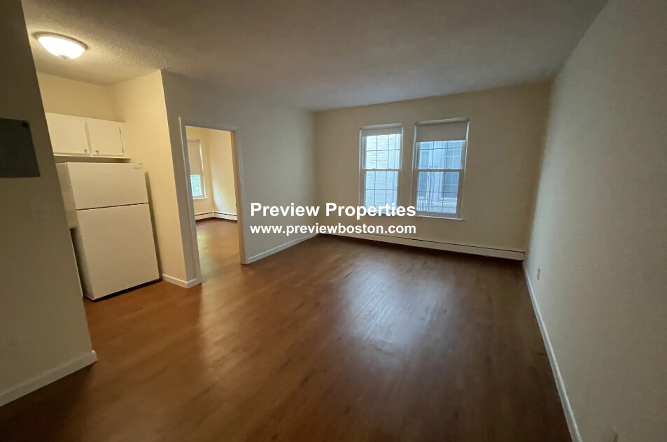 66 South Huntington Ave, Jamaica Plain