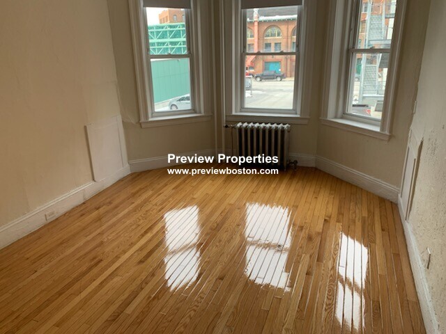 1167 Boylston St, Fenway